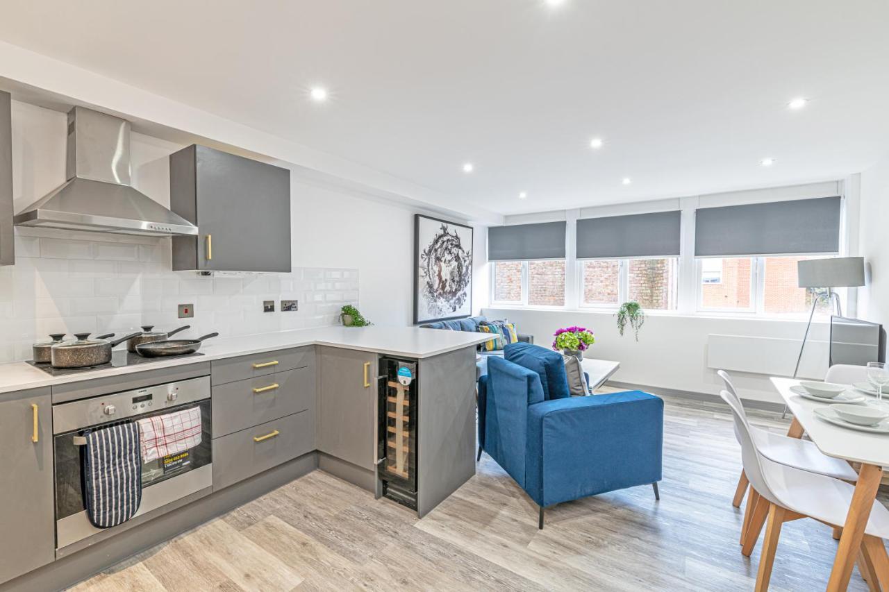 Charles House Serviced Apartments Престон Экстерьер фото