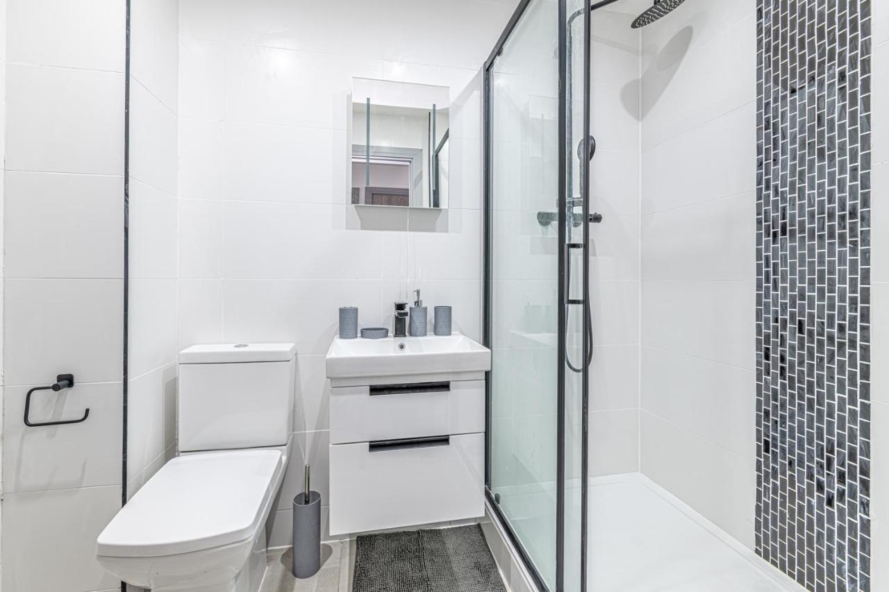 Charles House Serviced Apartments Престон Экстерьер фото