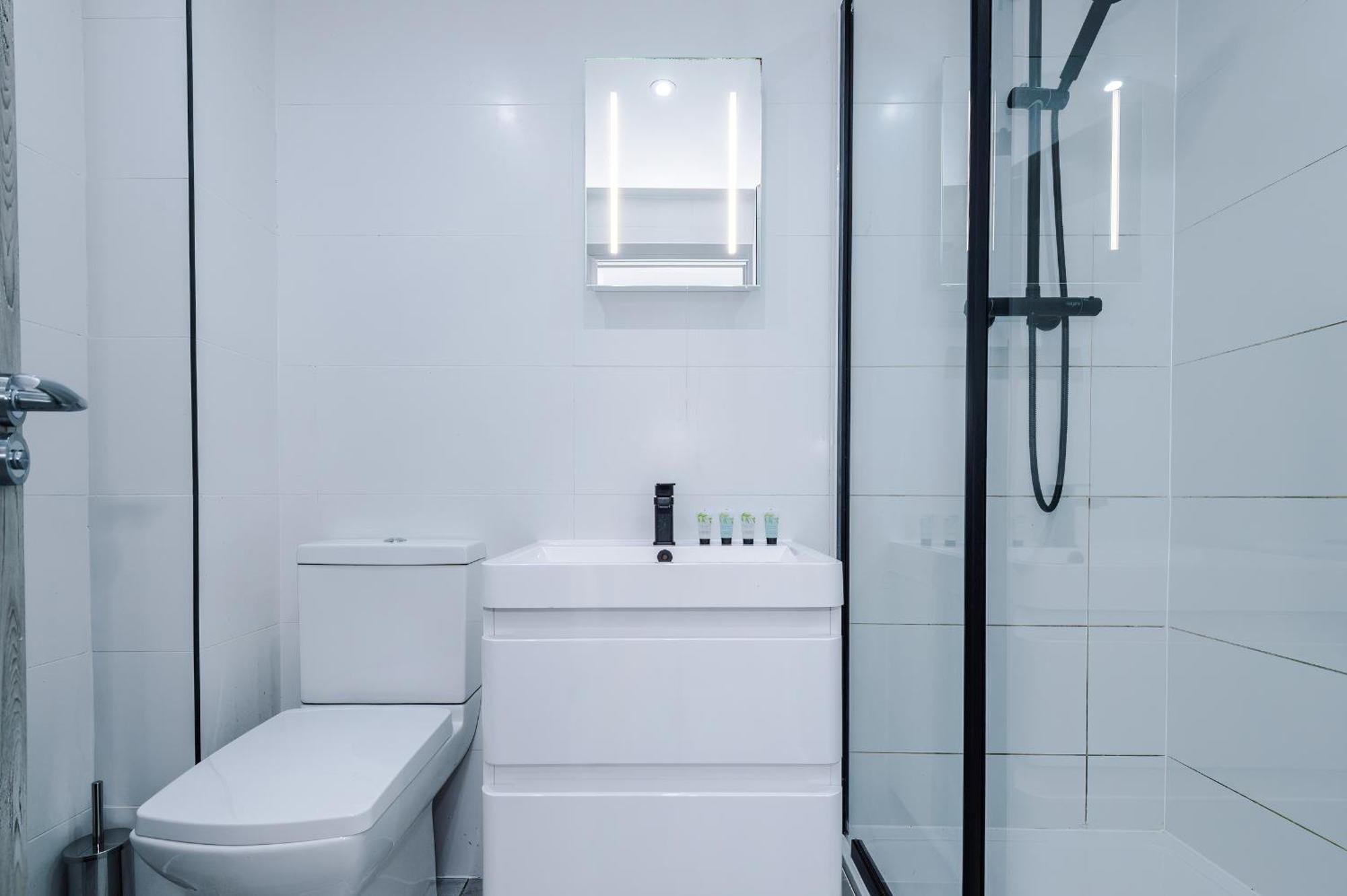 Charles House Serviced Apartments Престон Экстерьер фото