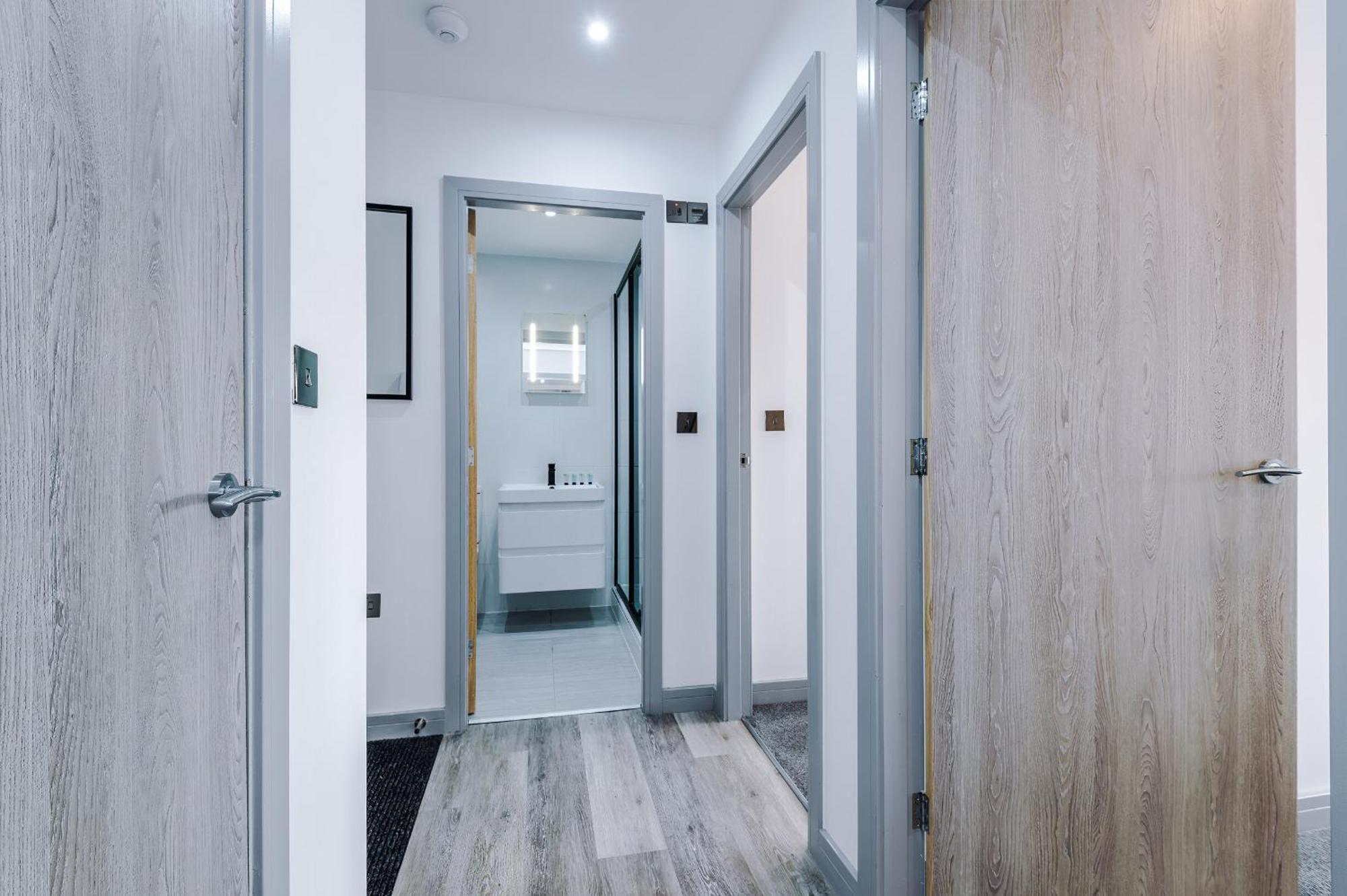 Charles House Serviced Apartments Престон Экстерьер фото